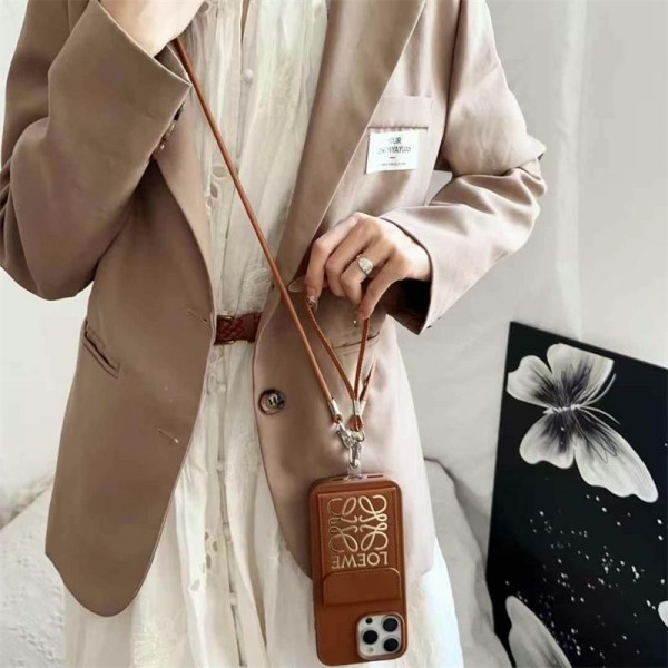 LOEWE ロエベブランドiphone 16 15 plus 16 pro maxケースiphone 16/14 pro/15 pro max 16 plus カバー ストラップ付 カード入れ韓国風セレブ愛用 iphone 16 15 アイフォン16 15 14 13pro maxケース ジャケットスマホケース コピーセレブ愛用全機種対応ハイブランドケース パロディ