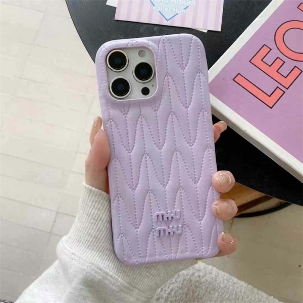 ミュウミュウ MiuMiuブランドiphone 16 15 plus 16 pro maxケースおしゃれiphone 16  pro max15 14 13 12 ケース 手帳型バッグ型iphone 16/14 pro/15 pro max 16 plus カバー ストラップ付 カード入れ韓国風セレブ愛用 iphone 16 15 アイフォン16 15 14 13pro maxケース ジャケットスマホケース コピー