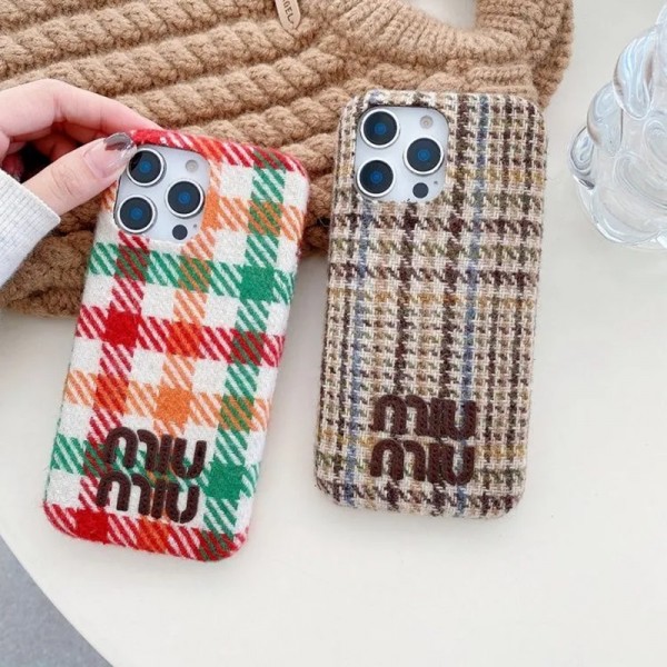 ミュウミュウ MiuMiuブランドiphone 16 17 pro 15 plus 16 pro maxケースハイブランド アイフォン16 plus15 14+ 16 17pro max カバーレディースメンズ激安セレブ愛用全機種対応ハイブランドケース パロディiphone17 air 16 15 14/13 pro max スマホケース コピー