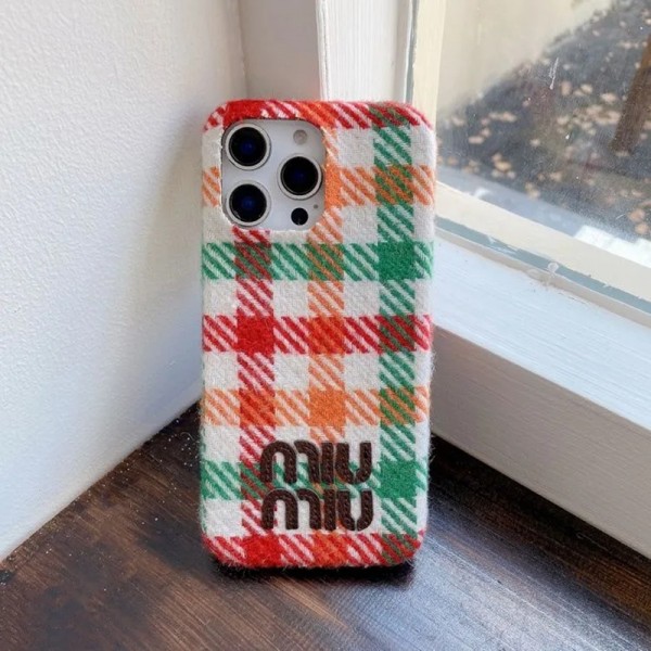 ミュウミュウ MiuMiuブランドiphone 16 17 pro 15 plus 16 pro maxケースハイブランド アイフォン16 plus15 14+ 16 17pro max カバーレディースメンズ激安セレブ愛用全機種対応ハイブランドケース パロディiphone17 air 16 15 14/13 pro max スマホケース コピー