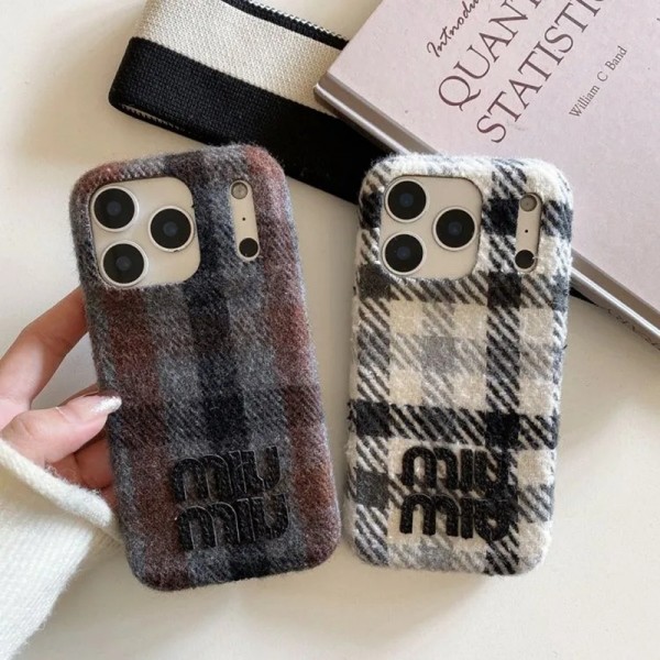 ミュウミュウ MiuMiuおしゃれiphone 17 air 16  pro max 15 14 13 12 ケース 手帳型バッグ型韓国風セレブ愛用 iphone 16 15 17 air アイフォン17 16 15 14 13pro maxケース ジャケットスマホケース コピーセレブ愛用全機種対応ハイブランドケース パロディiphone17 air 16 15 14/13 pro max スマホケース コピー
