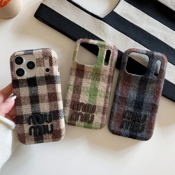 ミュウミュウ MiuMiuおしゃれiphone 17 air 16  pro max 15 14 13 12 ケース 手帳型バッグ型韓国風セレブ愛用 iphone 16 15 17 air アイフォン17 16 15 14 13pro maxケース ジャケットスマホケース コピーセレブ愛用全機種対応ハイブランドケース パロディiphone17 air 16 15 14/13 pro max スマホケース コピー