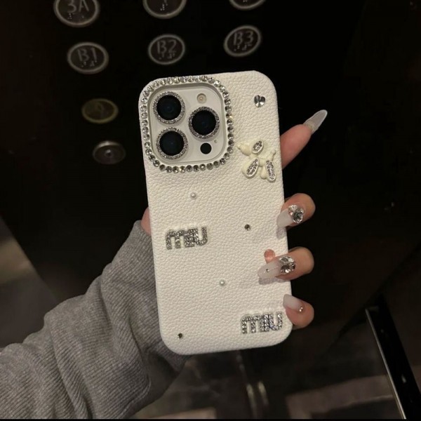 ミュウミュウ MiuMiu iphone16 17 pro air 14 15 16 plusケースカバースタンド付き韓国風セレブ愛用 iphone 16 15 17 air アイフォン17 16 15 14 13pro maxケース ジャケットスマホケース コピーセレブ愛用全機種対応ハイブランドケース パロディiphone17 air 16 15 14/13 pro max スマホケース コピー