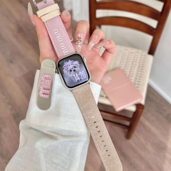 ミュウミュウ MiuMiuアップルウォッチ11 Ultra3 se3 10 9 Ultra2 49mmバンドアップルウォッチ11 10 9バンドベルトアップルウォッチ11/se3/10/9/8/7/6/Se2 2025 バンド 38/40/41/42/44/45/46/49cm 女性ビジネスマン用高級Apple Watch 11/10/9/8/7ブランドバンド本革