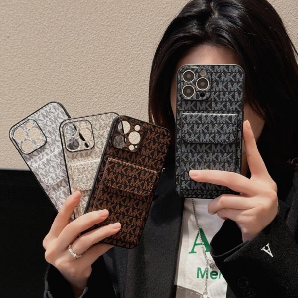 マイケルコース MK ブランドiphone 16 17 pro 15 plus 16 pro max 17eケースハイブランド アイフォンair 16 plus 15 14+ 16 17pro max カバーレディースメンズ激安iphone16 17 pro air 14 15 16 plus 17ケースカバースタンド付きセレブ愛用全機種対応ハイブランドケース パロディ
