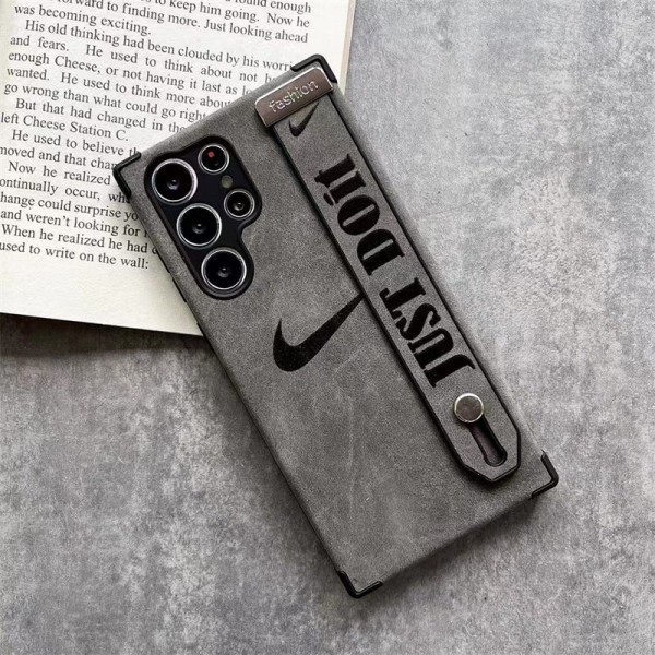 Nike ナイキおしゃれgalaxy s24 s23 s22 s21 plus ultra サムソンs24 s25 ultraケース 手帳型バッグ型iphone16 15/14 pro galaxy s24 ultra s24 plusカバー ストラップ付 カード入れ韓国風セレブ愛用 ギャラクシー s24 s23 ultra s25 アイフォン16 15 14 pro maxケース ジャケットスマホケース コピーセレブ愛用全機種対応ハイブランドiphone 16 pro maxケース パロディ