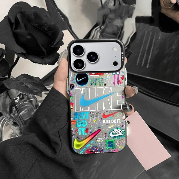 Nike ナイキブランドiphone 16 17 pro 15 plus 16 pro maxケースiphone 17Pro/16/14 pro/15 pro max 16 plus カバー ストラップ付 カード入れセレブ愛用全機種対応ハイブランドケース パロディiphone17 air 16 15 14/13 pro max スマホケース コピー