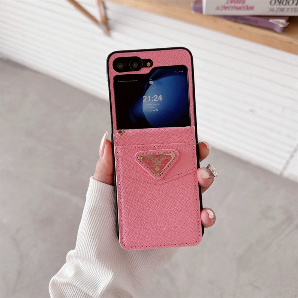 Prada プラダブランドgalaxy z flip 6 5 4 fold5 6 2024ケース折り畳み可ギャラクシー z fold6 5 4 3ケース 革製galaxy fold6 5 4 3 2ケースカバースタンド付きセレブ愛用全機種対応ハイブランドケース パロディ