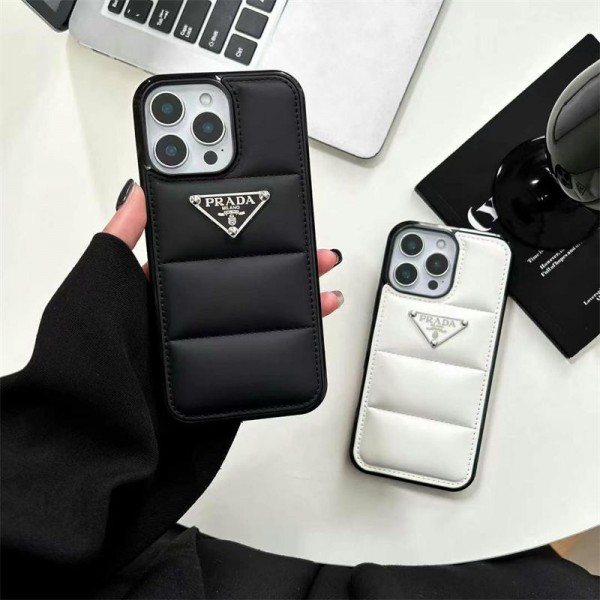 Prada プラダiphone 16/14 pro/15 pro max 16 plus カバー ストラップ付 カード入れiphone16 pro 14 15 16 plusケースカバースタンド付き韓国風セレブ愛用 iphone 16 15 アイフォン16 15 14 13pro maxケース ジャケットスマホケース コピーセレブ愛用全機種対応ハイブランドケース パロディ