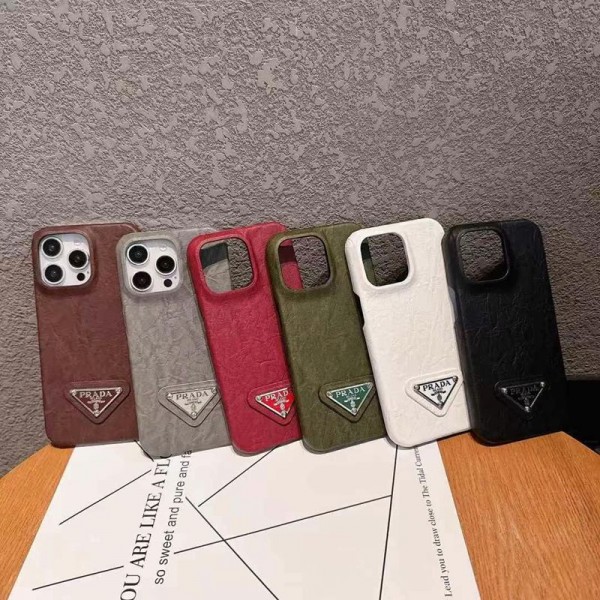 Prada プラダブランドiphone 16 15 plus 16 pro maxケースおしゃれiphone 16  pro max15 14 13 12 ケースPrada 耐衝撃 iphone16 pro 14 15 16 plusケースカバースタンド付きセレブ愛用全機種対応ハイブランドケース パロディ