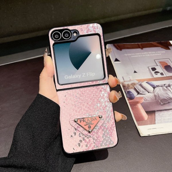 Prada プラダブランドgalaxy z flip 7 6 5 4 fold5 6 7 2025ケースハイブランド サムソン galaxy z flip 1/2/3/4/5 6 /7fold 7/6 5 4 3 カバーケースレディースメンズ激安韓国風セレブ愛用 galaxy z flip 7 6 5 4 3ケース ジャケットスマホケース コピーセレブ愛用全機種対応ハイブランドケース パロディ