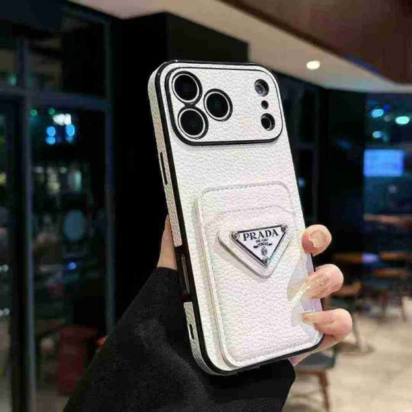 Prada プラダブランドiphone 16 17 pro 15 plus 16 pro maxケースおしゃれiphone 17 air 16  pro max 15 14 13 12 ケース 手帳型バッグ型iphone 17Pro/16/14 pro/15 pro max 16 plus カバー ストラップ付 カード入れ韓国風セレブ愛用 iphone 16 15 17 air アイフォン17 16 15 14 13pro maxケース ジャケットスマホケース コピー