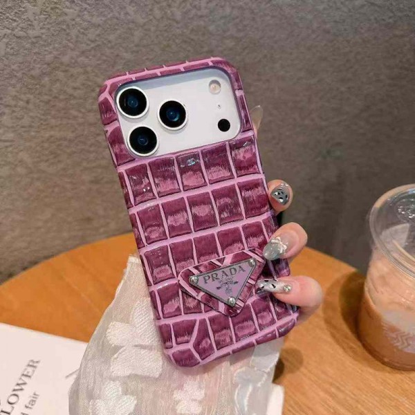 Prada プラダブランドiphone 16 17 pro 15 plus 16 pro maxケースiphone 17Pro/16/14 pro/15 pro max 16 plus カバー ストラップ付 カード入れiphone16 17 pro air 14 15 16 plusケースカバースタンド付きセレブ愛用全機種対応ハイブランドケース パロディ