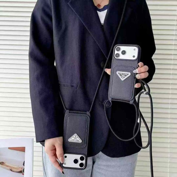 Prada プラダハイブランド アイフォン16 plus15 14+ 16 17pro max カバーレディースメンズ激安iphone 17Pro/16/14 pro/15 pro max 16 plus カバー ストラップ付 カード入れセレブ愛用全機種対応ハイブランドケース パロディiphone17 air 16 15 14/13 pro max スマホケース コピー
