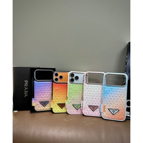 Prada プラダブランドiphone 18 Pro max 16 17 pro 15 plus 16 pro max 17eケースiphone 18/17Pro/16/14 pro/15 pro max 16 plus 17 17eカバーiphone 18pro max/16 17 pro air 14 15 16 plus 17ケースカバースタンド付き韓国風セレブ愛用 iphone 18 17e 16 15 17 air アイフォン17 16 15 14 18pro maxケース