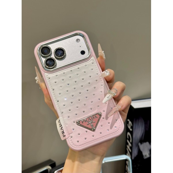 Prada プラダブランドiphone 18 Pro max 16 17 pro 15 plus 16 pro max 17eケースiphone 18/17Pro/16/14 pro/15 pro max 16 plus 17 17eカバーiphone 18pro max/16 17 pro air 14 15 16 plus 17ケースカバースタンド付き韓国風セレブ愛用 iphone 18 17e 16 15 17 air アイフォン17 16 15 14 18pro maxケース