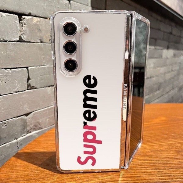 Supreme シュプリームブランドgalaxy z flip 7 6 5 4 fold5 6 7 2025ケースハイブランド サムソン galaxy z flip 1/2/3/4/5 6 /7fold 7/6 5 4 3 カバーケースレディースメンズ激安折り畳み可ギャラクシー z fold 7 6 5 4 3ケース 革製galaxy z fold 7 6 5 4 3スマホケース コピー