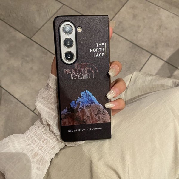 ザノースフェイス THE NORTH FACEハイブランド サムソン galaxy z fold 7/6 5 4 3 カバーケースレディースメンズ激安galaxy fold 7 6 5 4 3 2ケースカバースタンド付きセレブ愛用全機種対応ハイブランドケース パロディgalaxy z fold 7 6 5 4 3スマホケース コピー