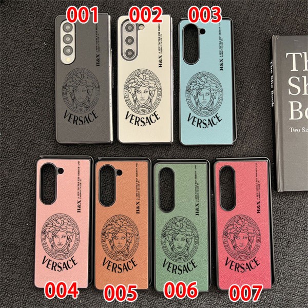 Versace ヴェルサーチブランドgalaxy z flip 7 6 5 4 fold5 6 7 2025ケース韓国風セレブ愛用 galaxy z flip 7 6 5 4 3ケース ジャケットスマホケース コピーセレブ愛用全機種対応ハイブランドケース パロディgalaxy z fold 7 6 5 4 3スマホケース コピー