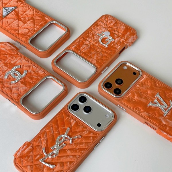 Prada プラダブランドiphone 16 17 pro 15 plus 16 pro maxケースおしゃれiphone 17 air 16  pro max 15 14 ケース 手帳型バッグ型iphone16 17 pro air 14 15 16 plusケースカバースタンド付きセレブ愛用全機種対応ハイブランドケース パロディ