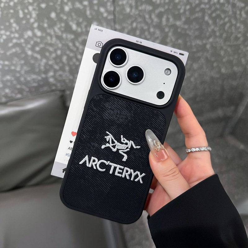 アークテリクスiphone 17 air 16  pro max 15 カバー