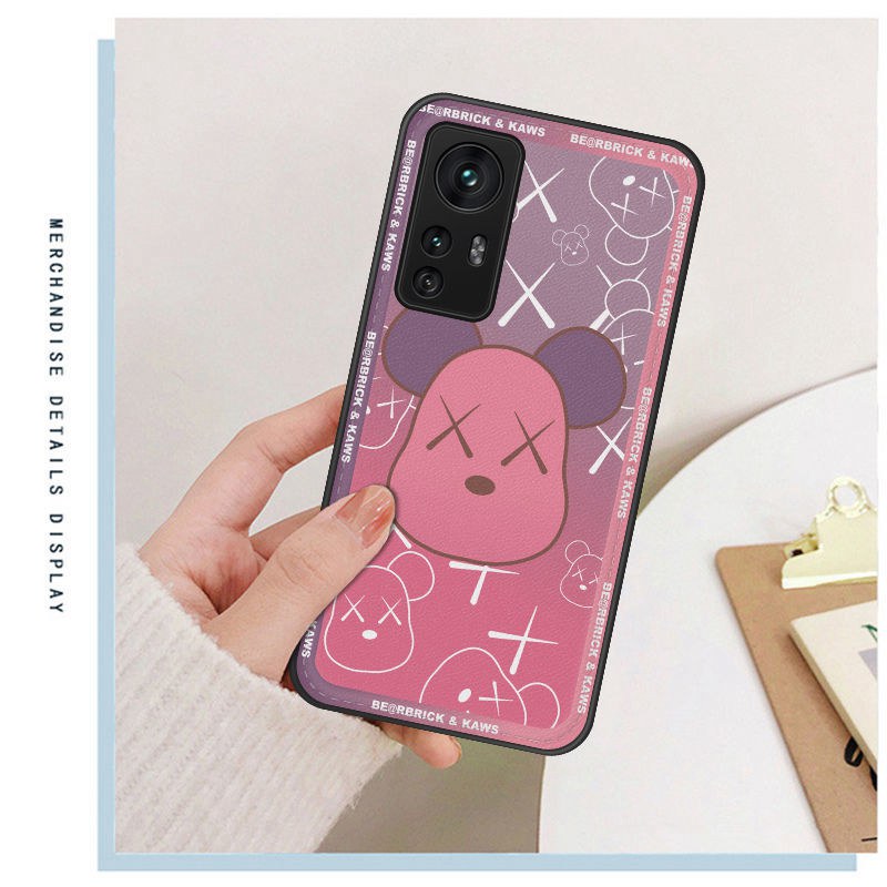 Kaws カウズGoogle Pixel 8a/7/6 pro xperia 1vi 10 v 5 ivケース