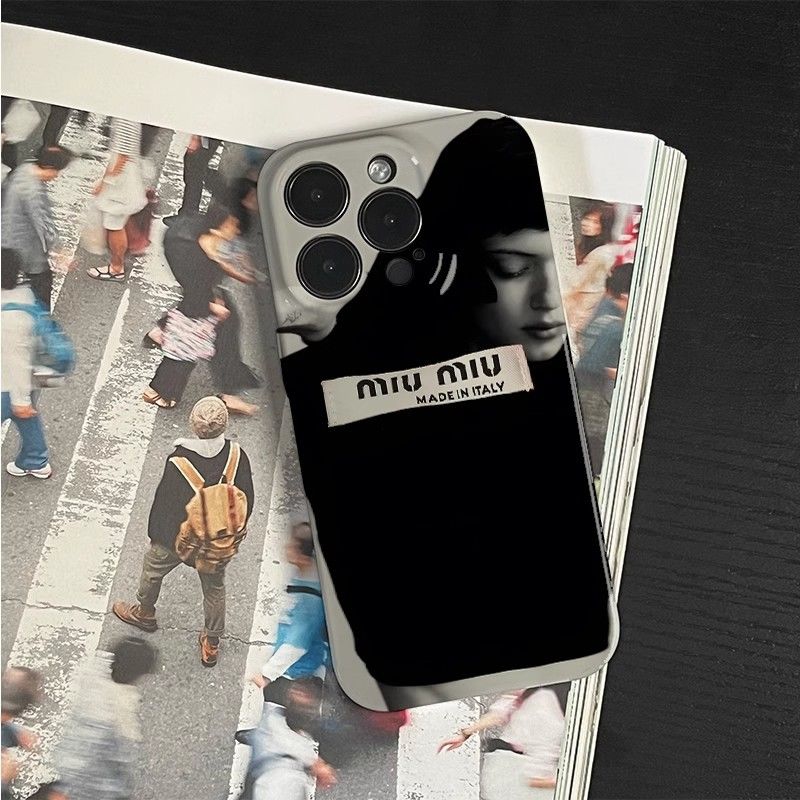 MiuMiuブランドiphone 16 17 pro 15 plus 16 pro max 17eケース