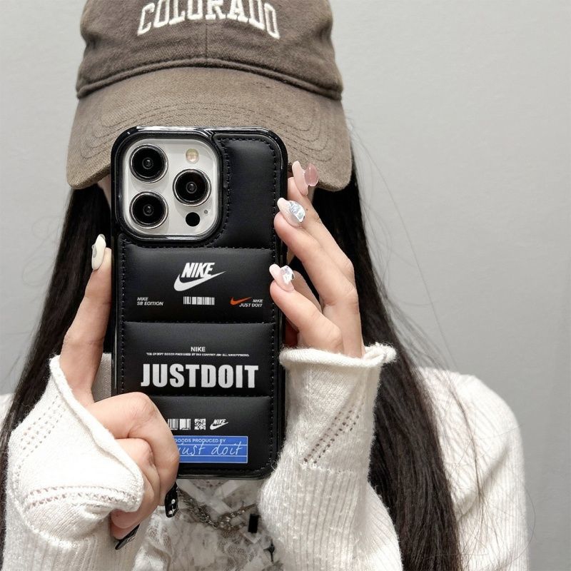 Nikeアイフォン17 16 15 14 13pro maxケース