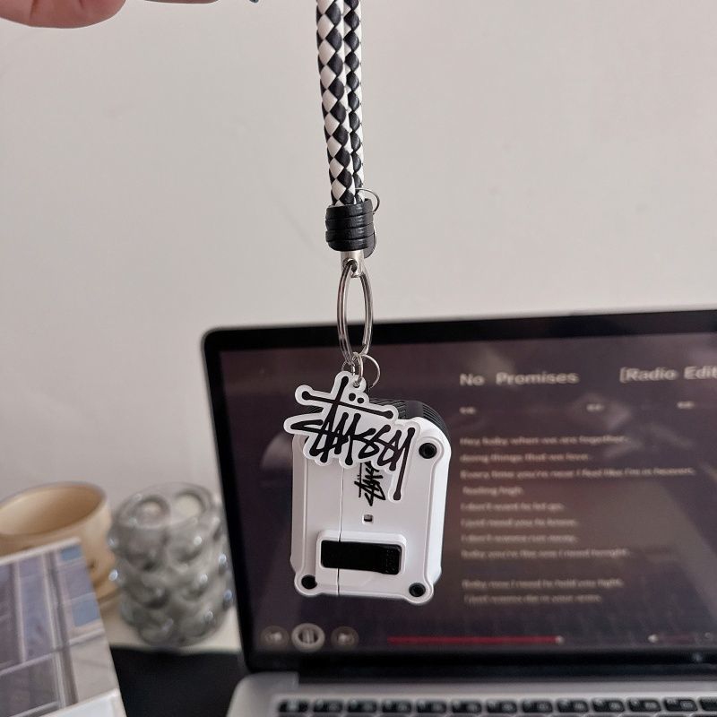 Stussy エアーポッズ4 プロ2 3/2/1ケース